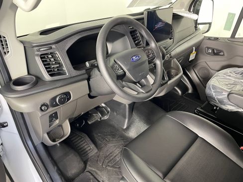 New 2026 Ford Transit 150 Low Roof RWD image 3