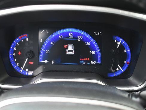 Certified 2022 Toyota Corolla Cross XLE w/ Convenience Package image 32