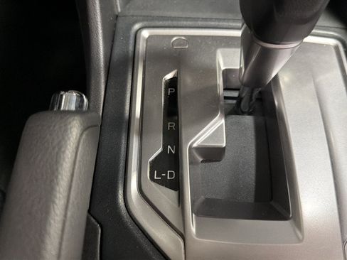 Certified 2021 Subaru Crosstrek 2.0i AWD/4WD image 39