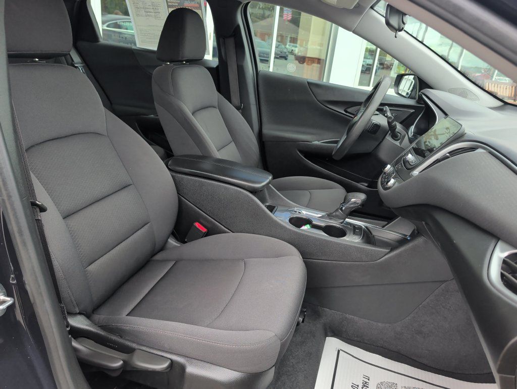 Used 2023 Chevrolet Malibu LT FWD image 20
