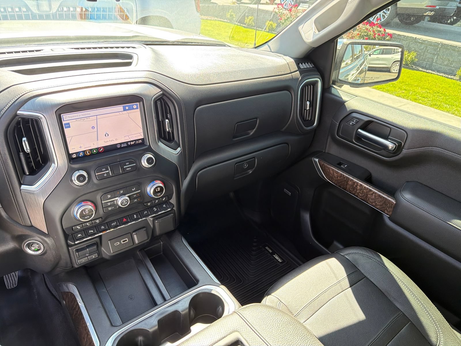 Used 2020 GMC Sierra 1500 Denali w/ Denali Ultimate Package AWD/4WD image 23