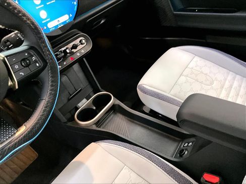Used 2025 MINI Cooper S FWD image 19