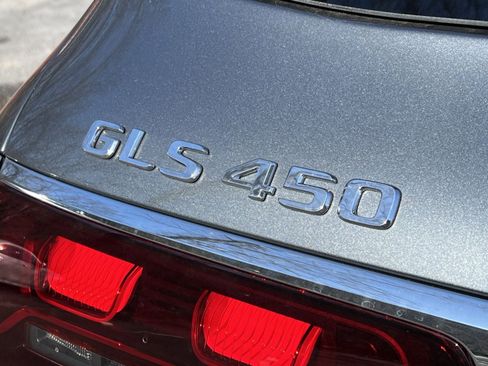 New 2026 Mercedes-Benz GLS 450 4MATIC image 30