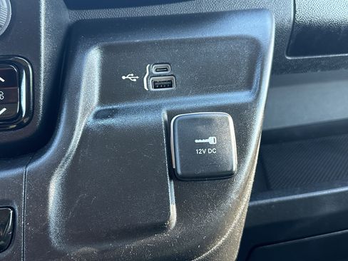 Used 2023 RAM ProMaster 2500 image 30