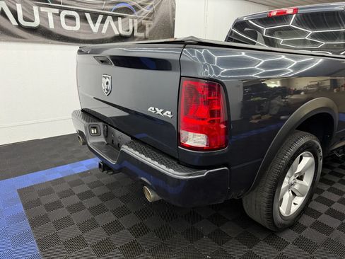 Used 2014 RAM 1500 Express AWD/4WD image 3