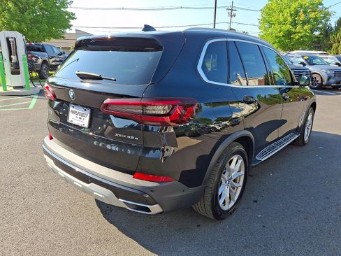 Used 2021 BMW X5 xDrive45e w/ Parking Assistance Package AWD/4WD image 5