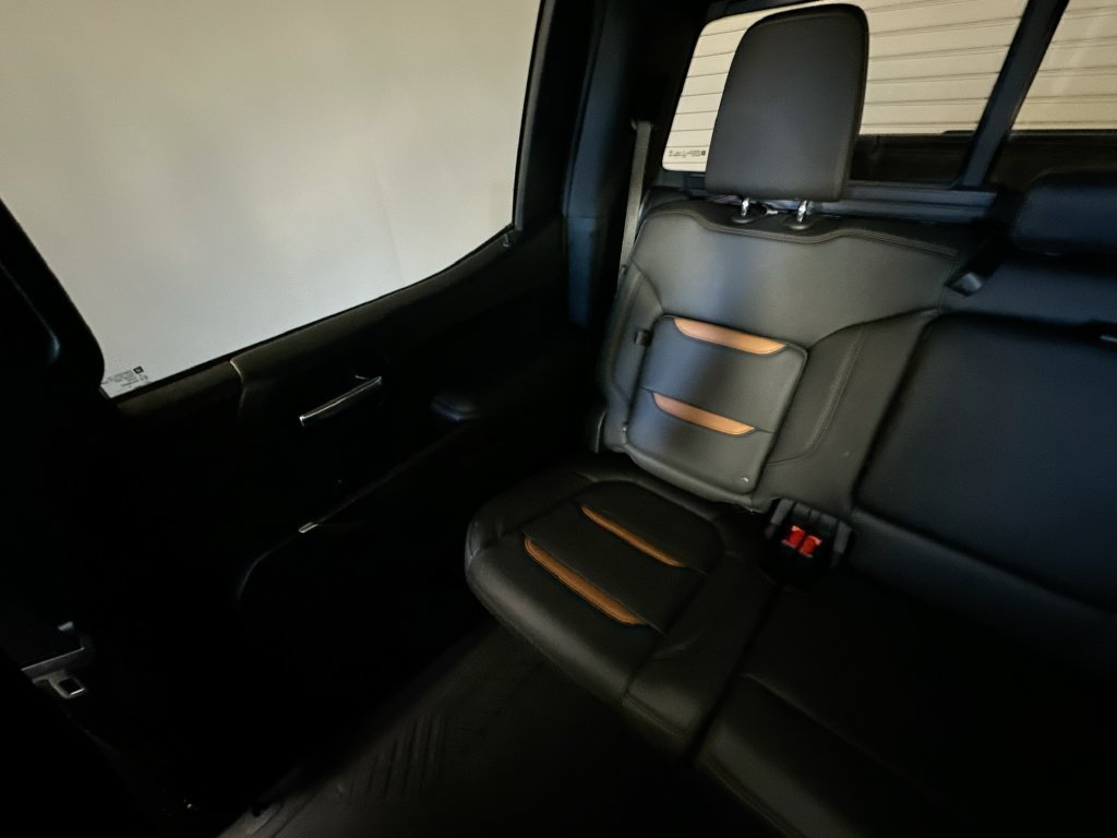 Used 2020 GMC Sierra 1500 AT4 w/ AT4 Premium Package AWD/4WD image 12