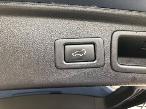 Used 2014 Subaru Forester 2.5i Touring image 33