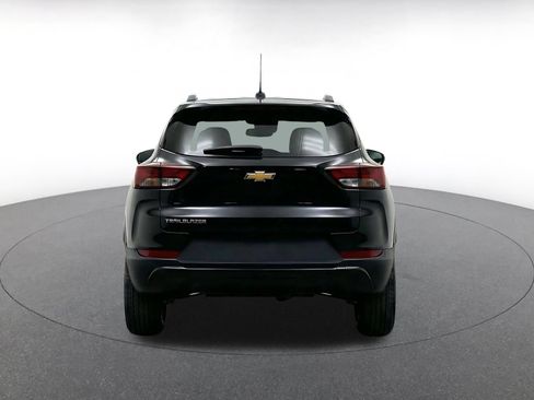 Used 2025 Chevrolet TrailBlazer LT FWD image 8