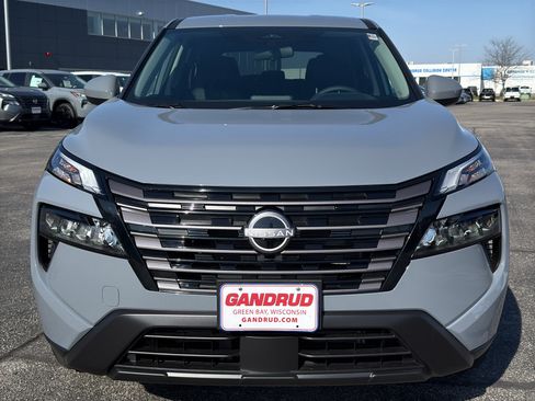 New 2026 Nissan Rogue SV AWD/4WD image 3
