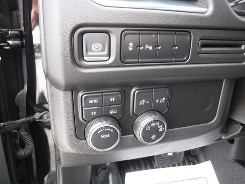 Used 2023 Chevrolet Tahoe LS image 15