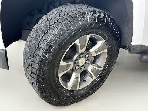 Used 2019 Chevrolet Colorado Z71 AWD/4WD image 24