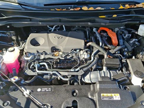 Certified 2023 Toyota Sienna XLE image 31