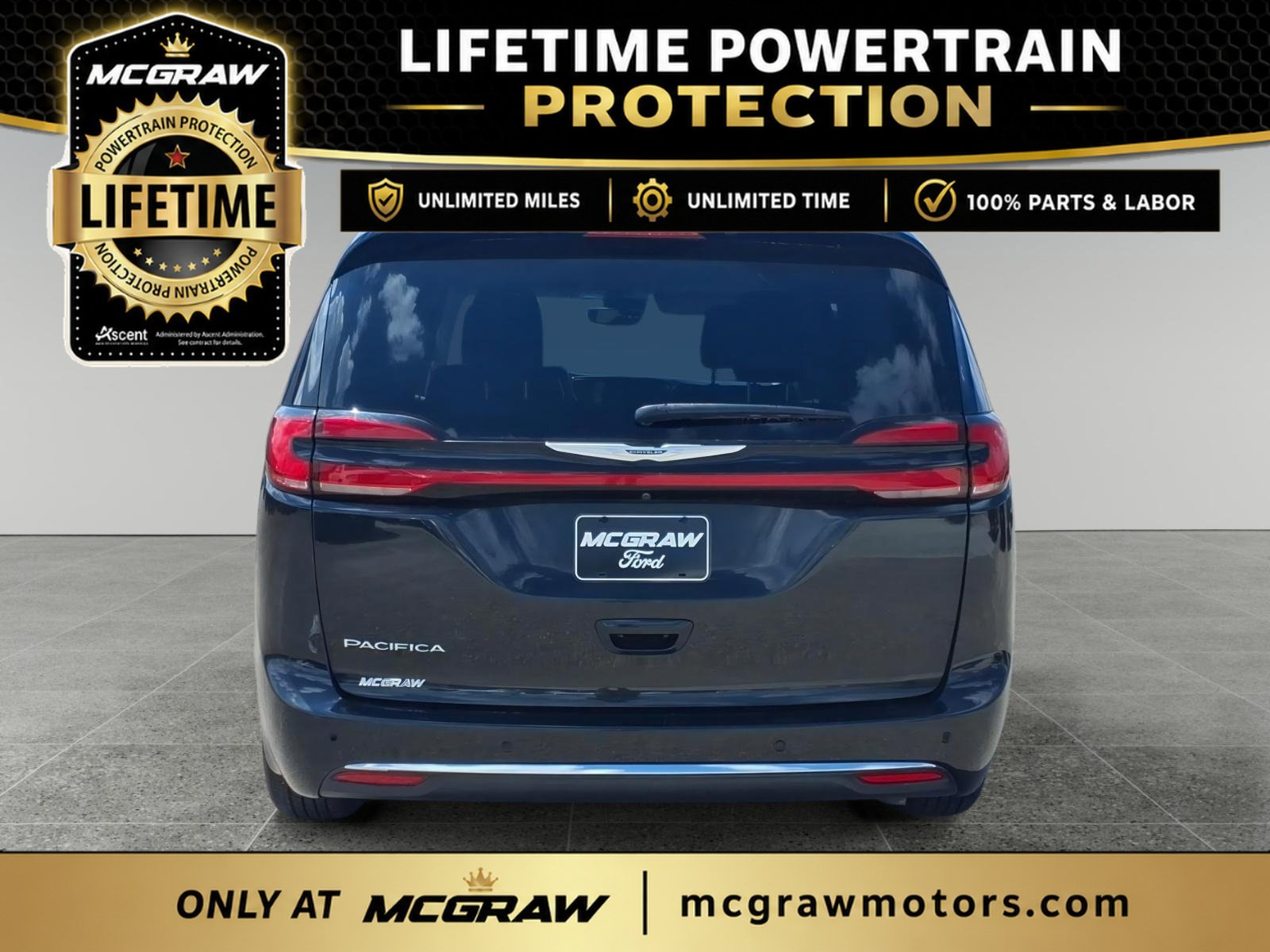 Used 2023 Chrysler Pacifica Touring-L FWD image 4