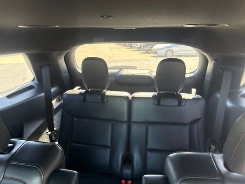 Used 2025 Ford Explorer ST-Line AWD/4WD image 29
