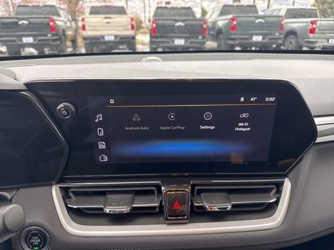 Used 2025 Chevrolet TrailBlazer LT image 23