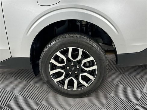 Certified 2022 Ford Maverick Lariat w/ Lariat Luxury Package image 29