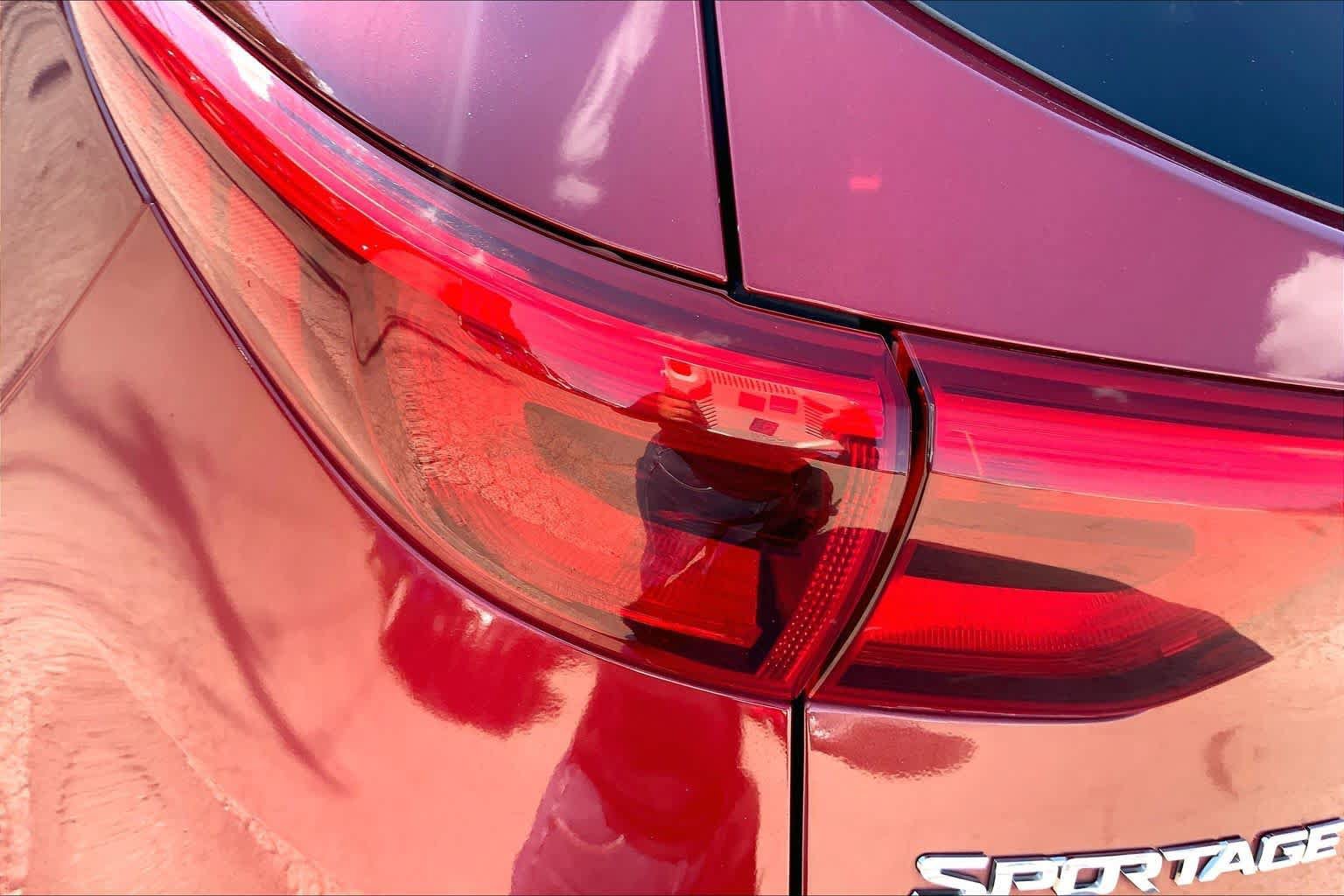 Used 2017 Kia Sportage EX w/ EX Technology Package FWD image 28
