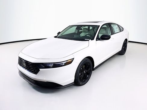 New 2025 Honda Accord SE image 4