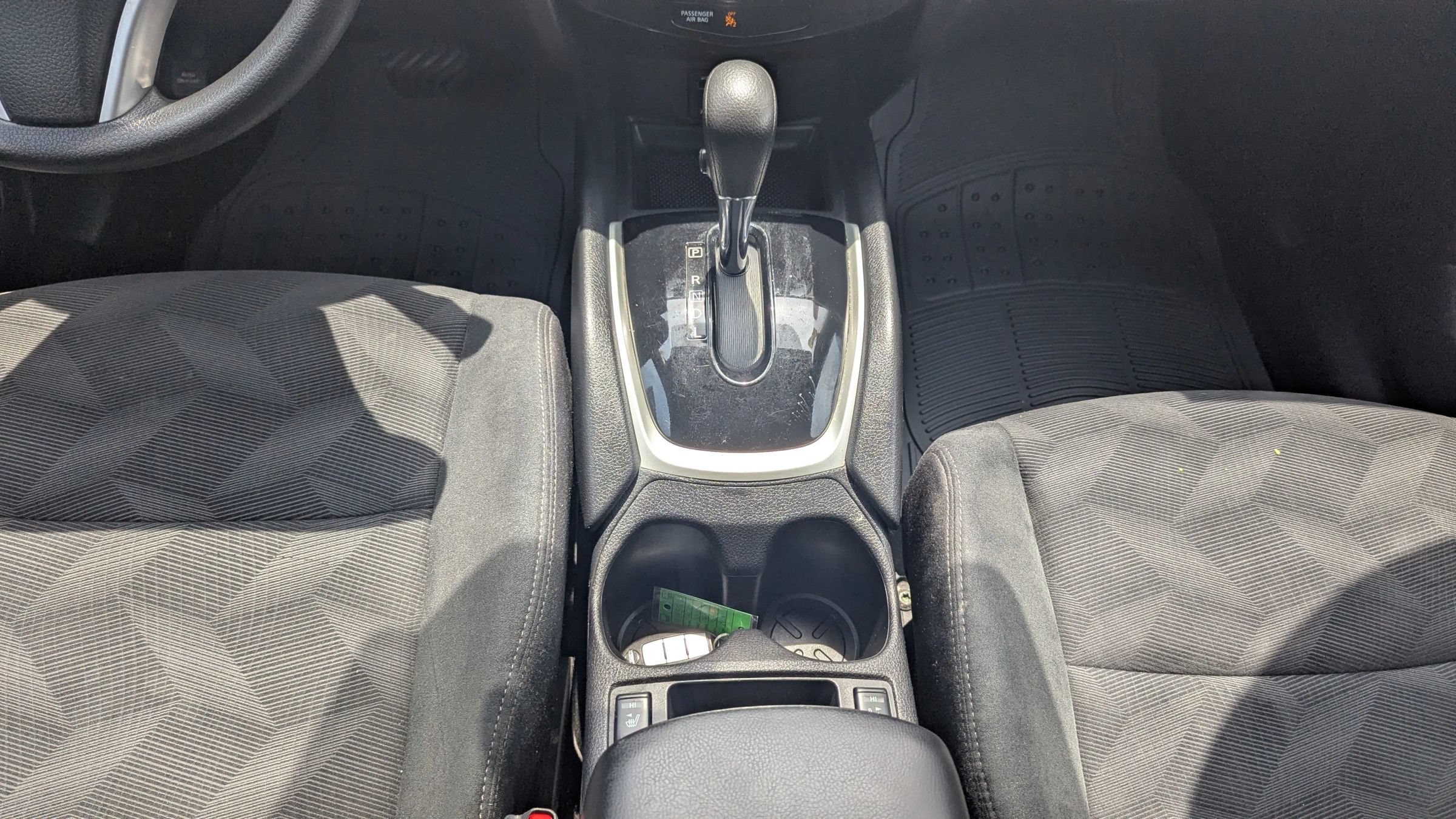 Used 2016 Nissan Rogue S AWD/4WD image 18