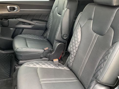 Used 2022 Kia Sorento SX Prestige image 20