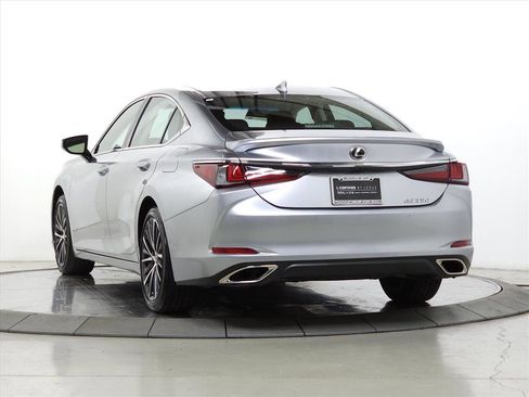 Certified 2024 Lexus ES 350 w/ Premium Package image 5