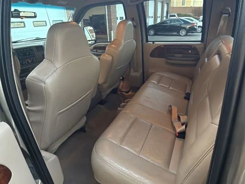 Used 2002 Ford F350 Lariat image 23