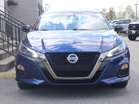 Used 2020 Nissan Altima 2.5 SR w/ Premium Package image 4