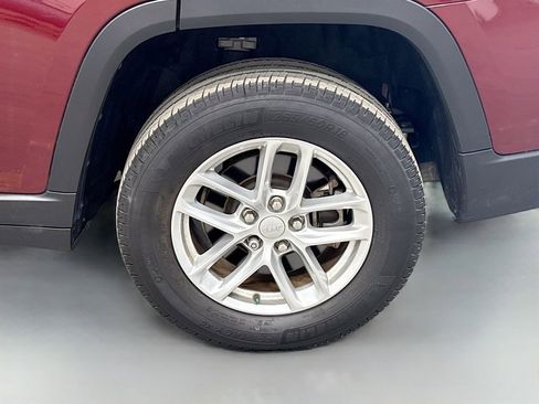 Used 2021 Jeep Grand Cherokee L Laredo w/ Luxury Tech Group I image 49