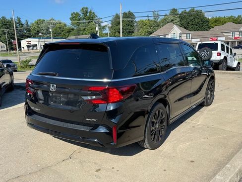 Used 2025 Honda Odyssey Sport-L image 6