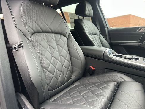 New 2026 BMW X5 xDrive40i w/ Climate Comfort Package image 24