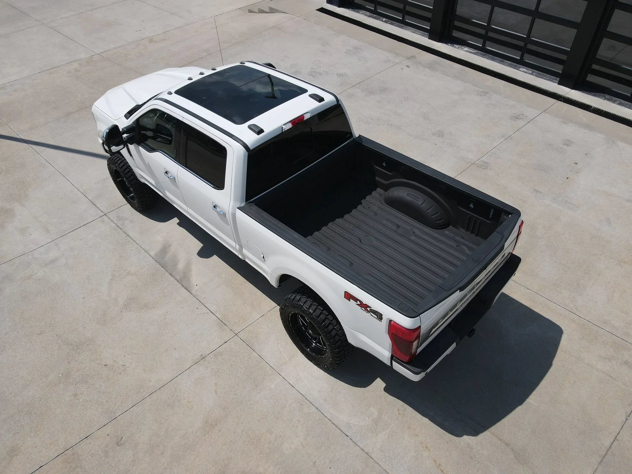 Used 2020 Ford F350 Platinum w/ FX4 Off-Road Package AWD/4WD image 56