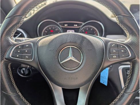 Used 2018 Mercedes-Benz GLA 250 image 19