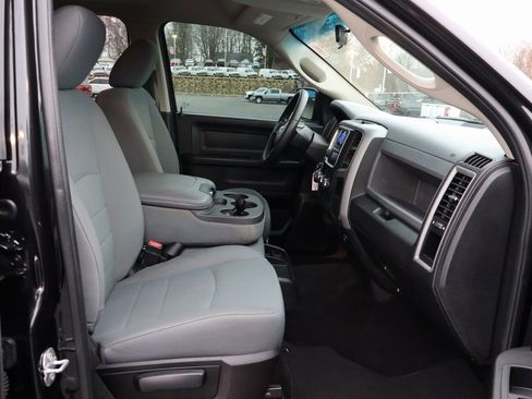 Used 2017 RAM 1500 Express image 15