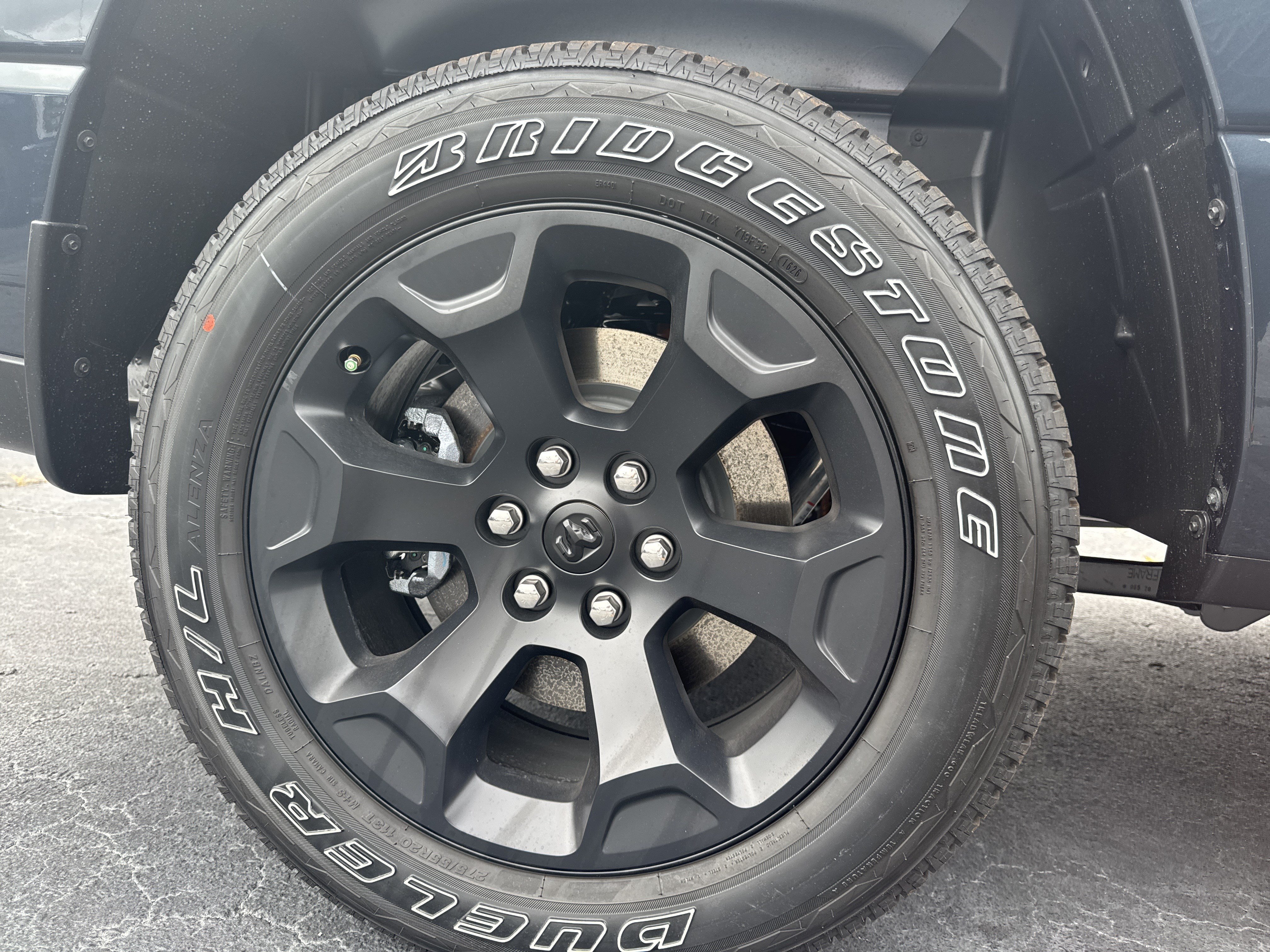New 2026 RAM 1500 Express AWD/4WD image 18