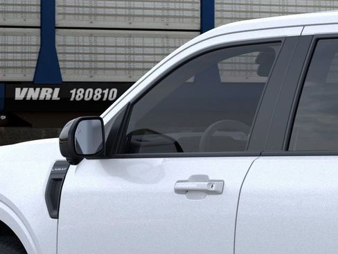 New 2025 Ford Maverick Lariat w/ Black Appearance Package image 45