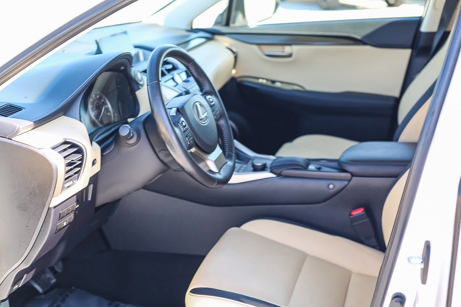 Used 2017 Lexus NX 200t AWD image 17