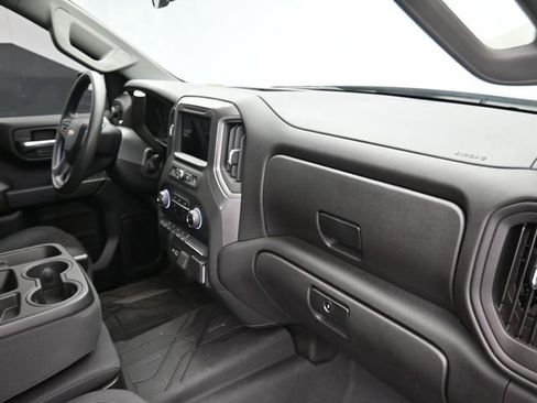 Used 2025 Chevrolet Silverado 1500 Custom image 39
