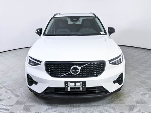 Used 2023 Volvo XC40 B5 Plus w/ Climate Package AWD/4WD image 35