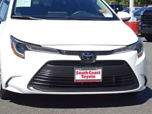 Certified 2024 Toyota Corolla LE FWD image 4