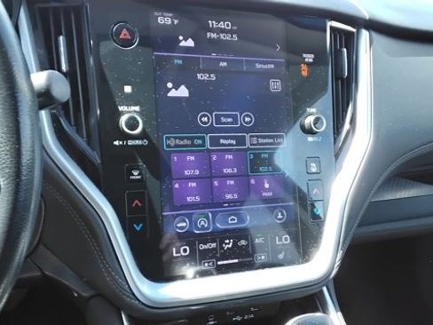 Used 2022 Subaru Outback Premium image 33