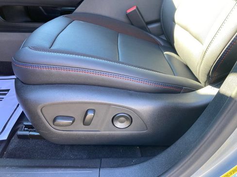 New 2026 Chevrolet Equinox EV RS w/ Convenience Package II FWD image 4
