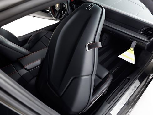 Used 2024 Porsche 911 Carrera 4S image 50