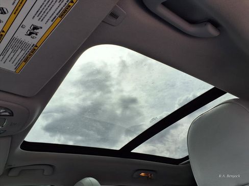 Used 2018 Jeep Compass Limited w/ Navigation Group image 15