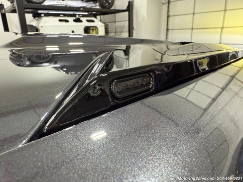 Used 2024 Land Rover Defender 90 V8 image 30