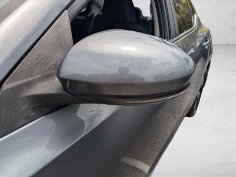 Certified 2020 Nissan Sentra SV FWD image 8