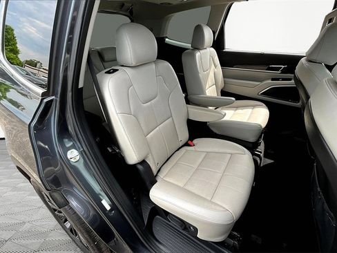 Used 2022 Kia Telluride SX w/ Nightfall Edition Package image 27