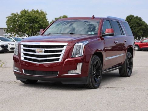 Used 2016 Cadillac Escalade Premium AWD/4WD image 6