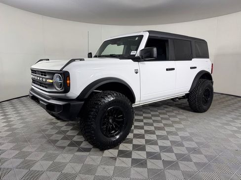 Used 2025 Ford Bronco Big Bend AWD/4WD image 3