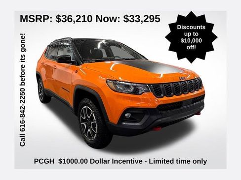 New 2026 Jeep Compass Trailhawk image 1